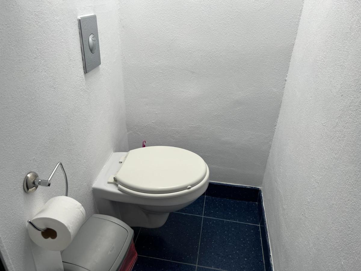 Vila Franceza - Cazare Cu Jacuzzi Pe Malul Lacului Colibiţa Exterior foto