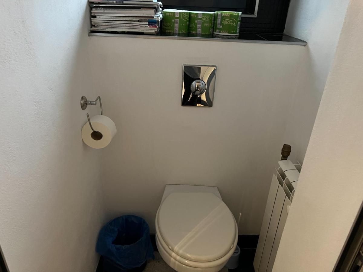 Vila Franceza - Cazare Cu Jacuzzi Pe Malul Lacului Colibiţa Exterior foto